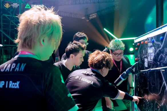 年轻的乌拉 年轻的乌拉